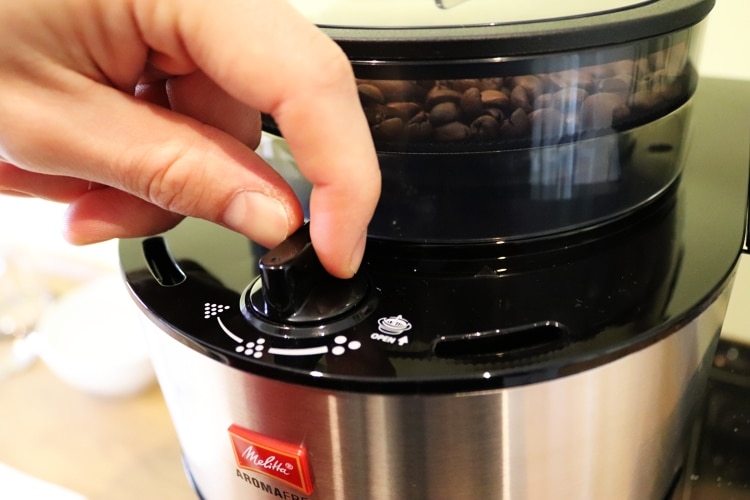 Mahlgrad-Schalter einer Kaffeemaschine mit Mahlwerk