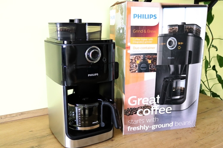 Philips Grind and Brew mit Verpackung