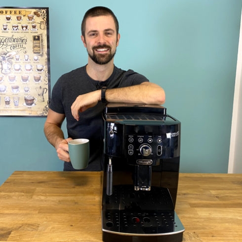 Delonghi Magnifica S Smart Kaffeevollautomaten Latte Macchiato im Test