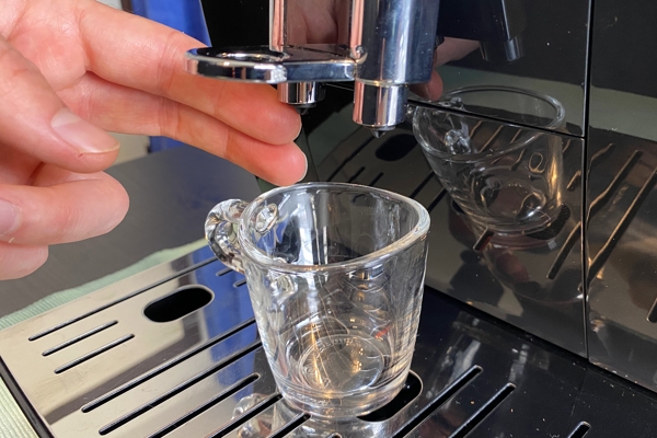 Delonghi ECAM 350.55.B Espresso Glas