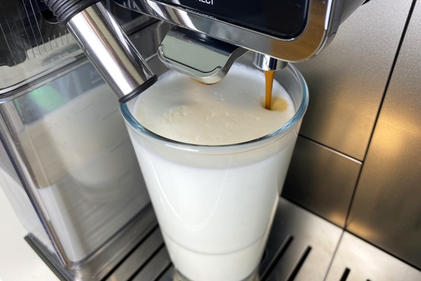 Delonghi Dinamica Plus Latte Macchiato Zubereitung