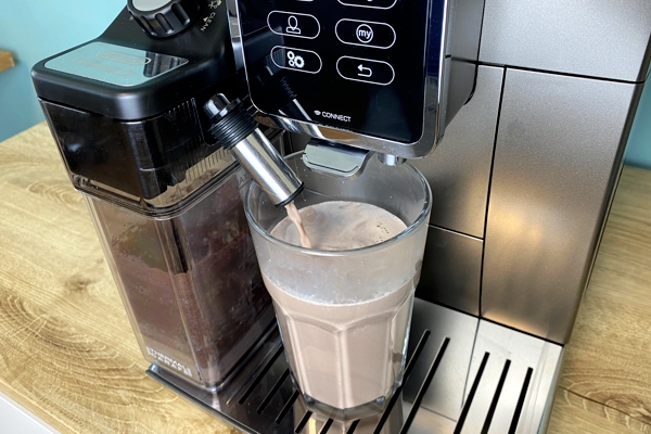 Kaffeevollautomaten mit Kakao