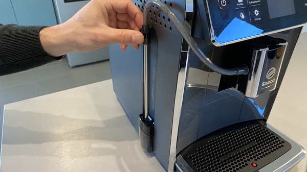 Saeco Gran Aroma Kaffeevollautomat mit Milchschlauch - Halterung
