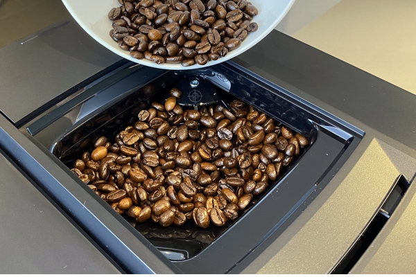 Kaffeevollautomat Bohnenfach im Test