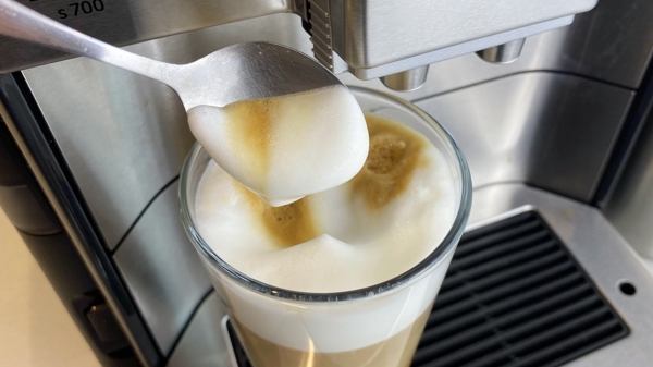 Siemens EQ.6 Latte Macchiato Milchschaum