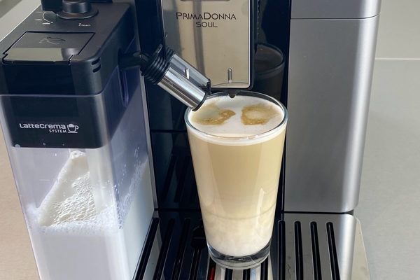 DeLonghi Primadonna Soul Caffe Latte